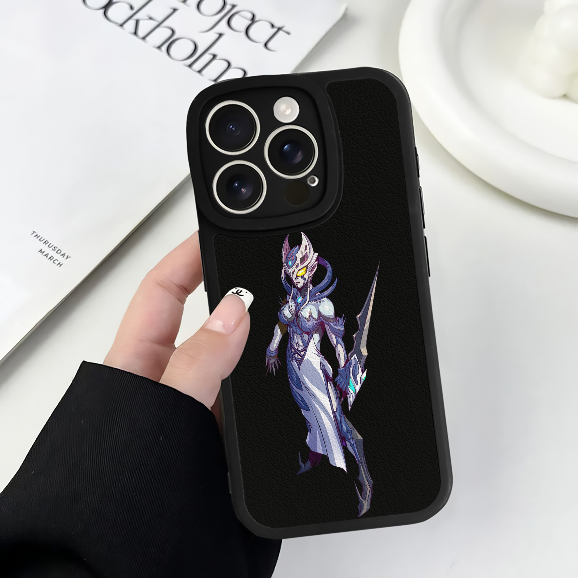 （画像用） ウルトラマン Ultraman 【iPhone 16シリーズ対応】シリコンスマホケース（レザー調） 材質：シリコン